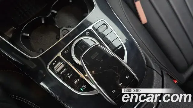 Mercedes-Benz E-Class 2019 — Photo 9/34