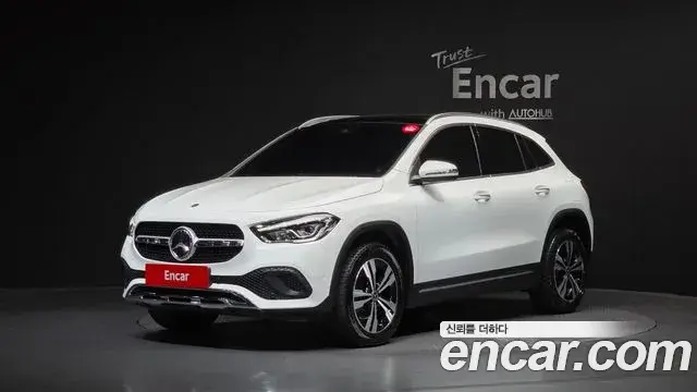 Mercedes-Benz GLA-Class 2021 — Фото 1/20