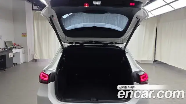 Mercedes-Benz GLA-Class 2021 — Фото 20/20