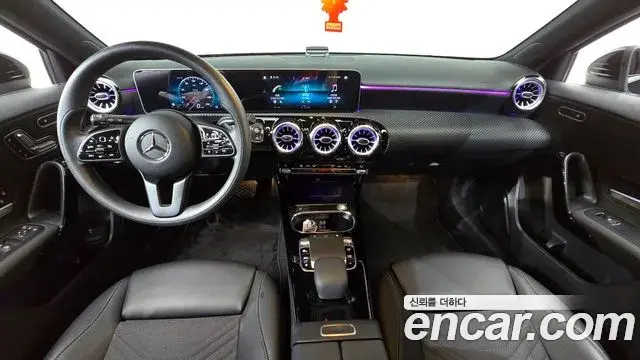 Mercedes-Benz A-Class 2019 — Şəkil 23/30