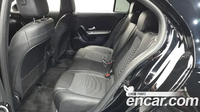 Mercedes-Benz A-Class 2019 — Şəkil 10/30