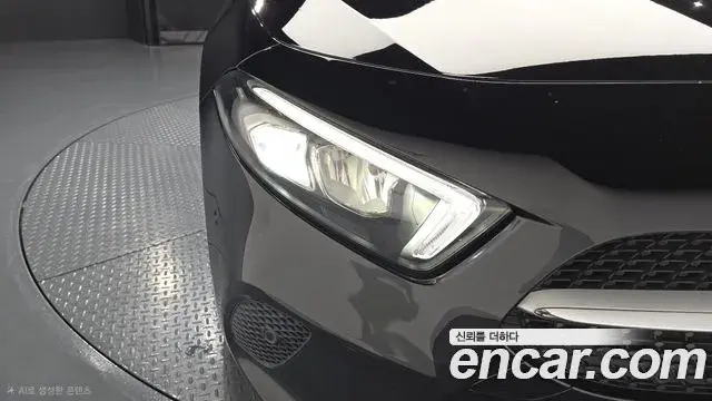 Mercedes-Benz A-Class 2019 — Şəkil 22/30