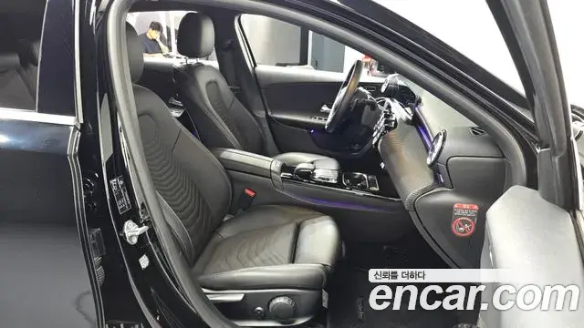 Mercedes-Benz A-Class 2019 — Şəkil 7/30