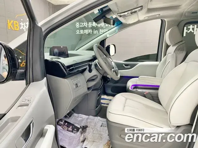 Hyundai Staria 2022 — Фото 9/20