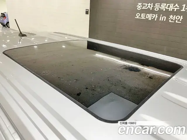 Hyundai Staria 2022 — Фото 18/20