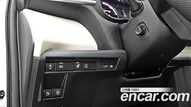 Toyota Sienna 2023 — Şəkil 17/18