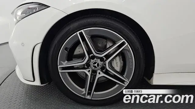 Mercedes-Benz CLS-Class 2019 — Photo 1/35
