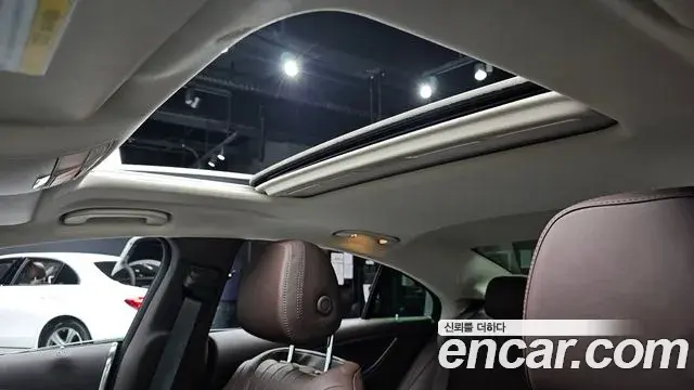 Mercedes-Benz CLS-Class 2019 — Photo 10/35