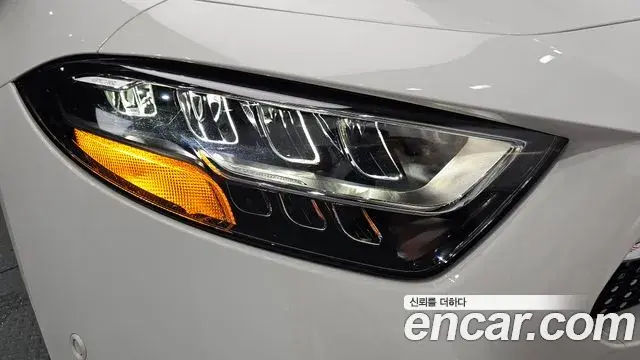 Mercedes-Benz CLS-Class 2019 — Photo 26/35