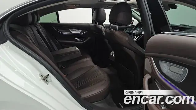Mercedes-Benz CLS-Class 2019 — Photo 9/35