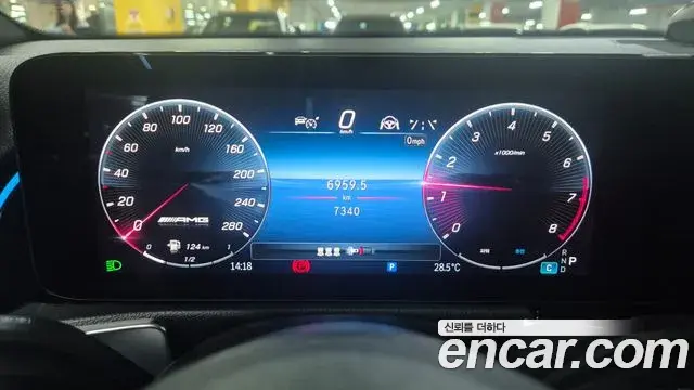 Mercedes-Benz GLB-Class 2025 — Фото 6/20
