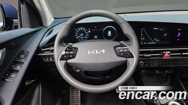 Kia Niro 2025 — Photo 24/37