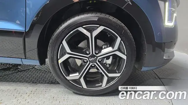 Kia Niro 2025 — Photo 14/37