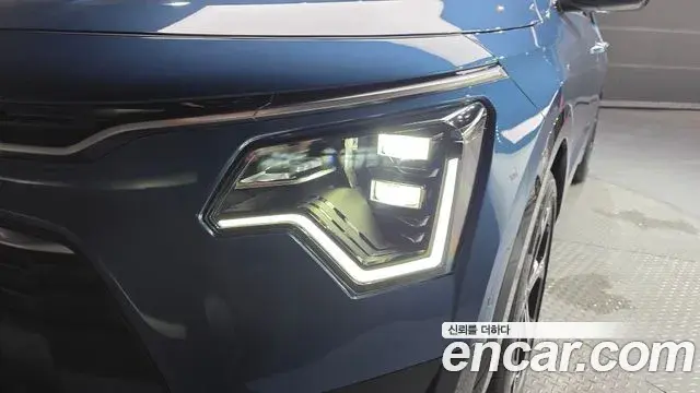 Kia Niro 2025 — Photo 25/37