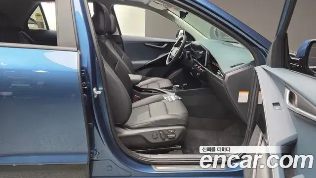 Kia Niro 2025 — Photo 8/37