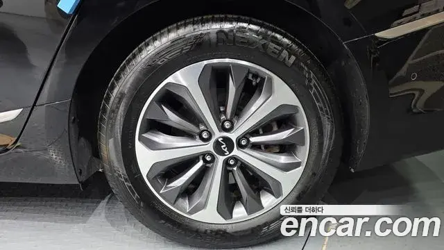 Kia K8 2023 — ფოტო 31/34
