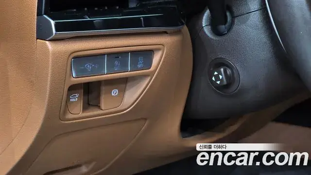 Genesis G80 2022 — ფოტო 25/34