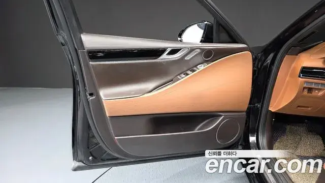 Genesis G80 2022 — ფოტო 2/34