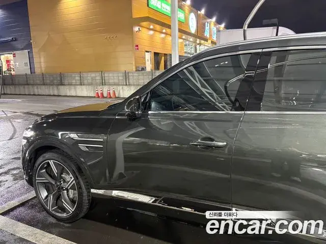 Genesis GV80 2025 — Şəkil 9/18