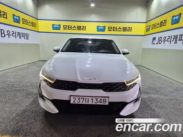 Kia K5 2022 — Фото 10/20