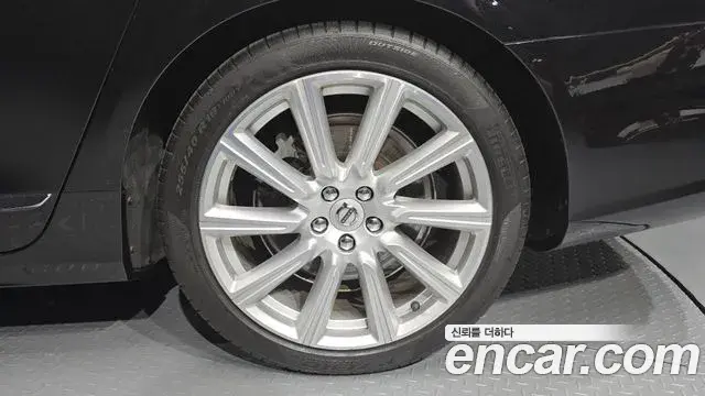 Volvo S90 2019 — Şəkil 30/37
