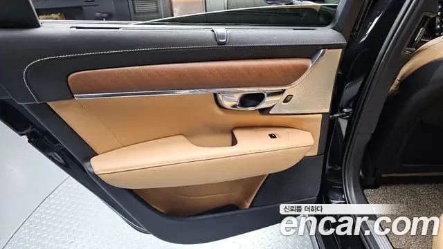 Volvo S90 2019 — Şəkil 14/37