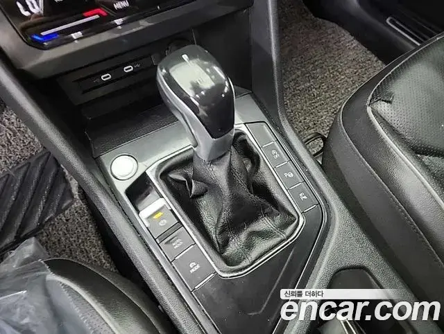 Volkswagen Tiguan Allspace 2022 — ფოტო 10/20