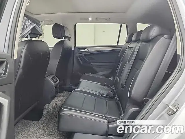 Volkswagen Tiguan Allspace 2022 — ფოტო 12/20