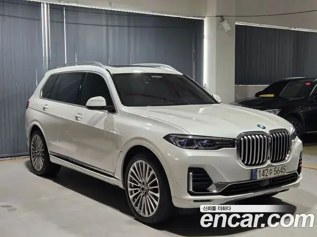 BMW X7 2021 — ფოტო 4/20