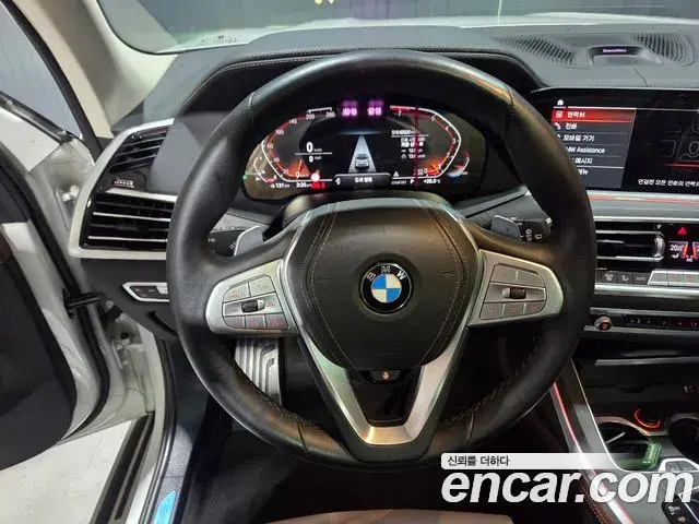 BMW X7 2021 — ფოტო 20/20