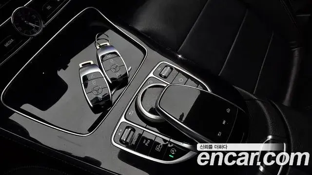 Mercedes-Benz E-Class 2019 — Фото 18/20