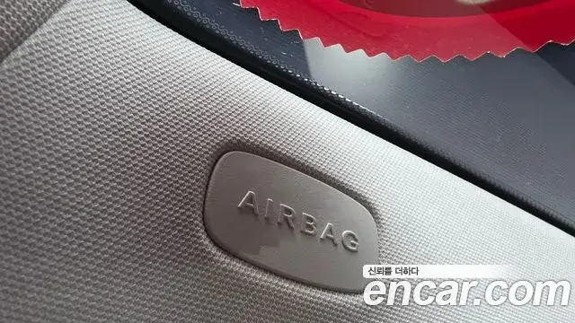 Mercedes-Benz E-Class 2019 — Photo 30/33