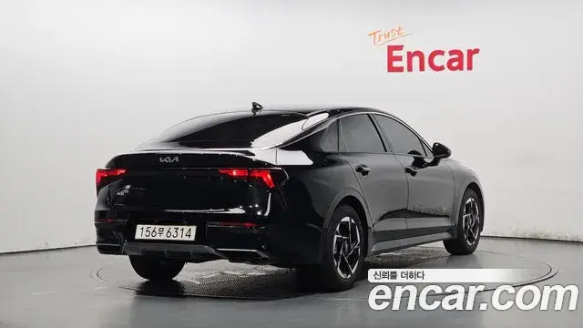 Kia K5 2025 — Şəkil 25/32