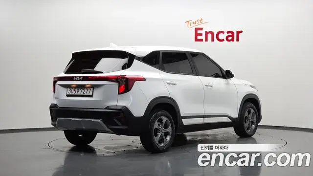 Kia Seltos 2025 — ფოტო 8/20