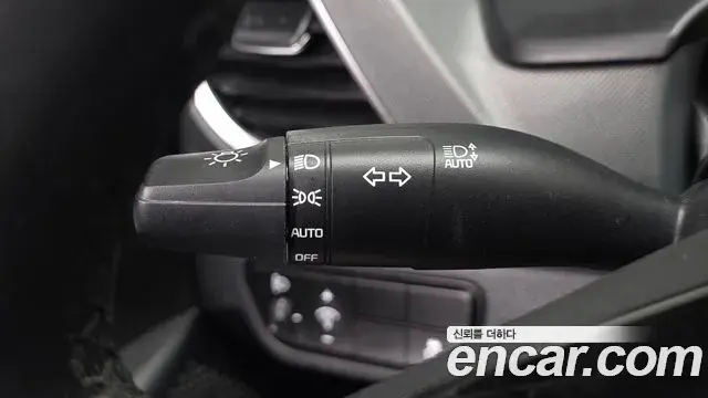 Kia Seltos 2025 — ფოტო 17/20