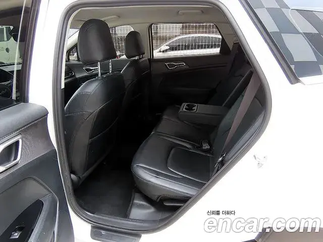 Kia Sportage 2021 — ფოტო 1/18
