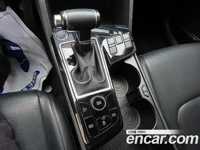 Kia Sportage 2021 — ფოტო 10/18