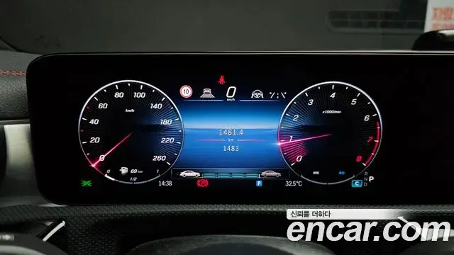 Mercedes-Benz CLA-Class 2024 — Photo 28/31