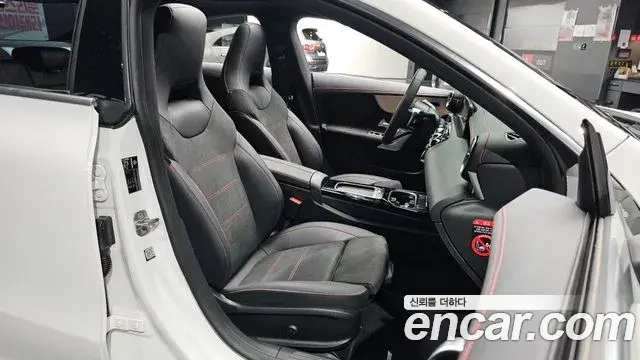Mercedes-Benz CLA-Class 2024 — Photo 7/31