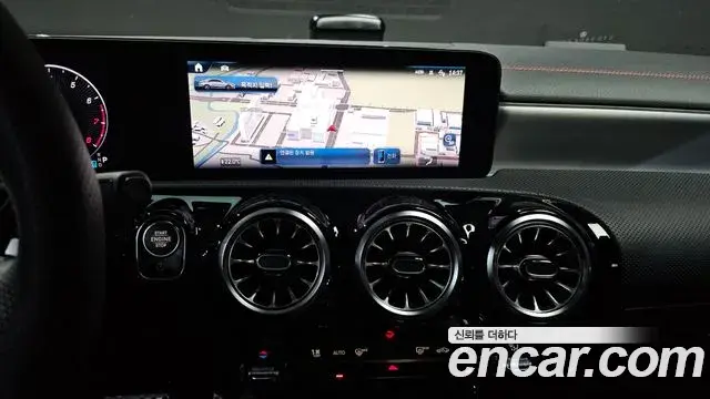 Mercedes-Benz CLA-Class 2024 — Photo 29/31
