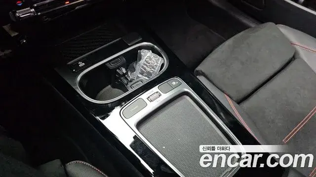 Mercedes-Benz CLA-Class 2024 — Photo 13/31
