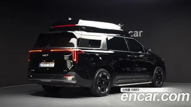 Kia Carnival 2024 — ფოტო 32/35