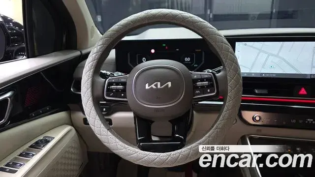 Kia Carnival 2024 — ფოტო 16/35