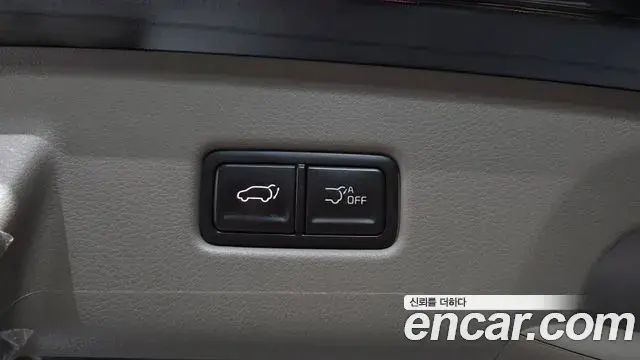 Kia Carnival 2024 — ფოტო 17/35