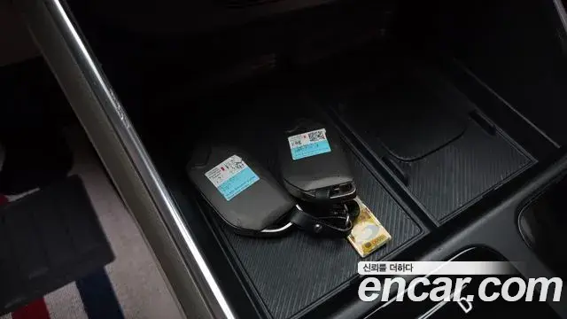 Kia Carnival 2024 — ფოტო 7/35
