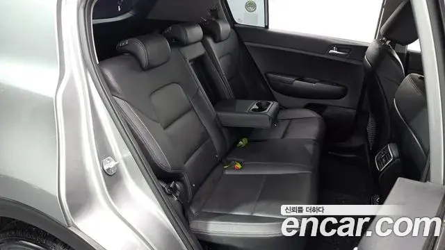 Kia Sportage The Bold 2020 — Şəkil 18/30