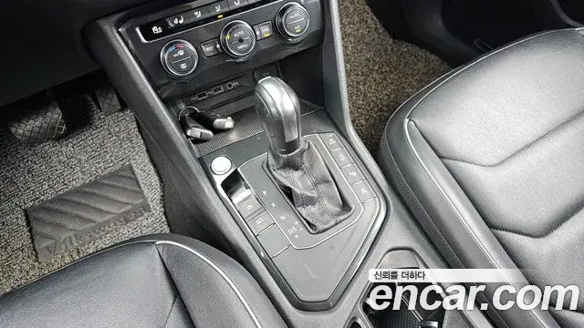 Volkswagen Tiguan 2020 — Şəkil 7/20