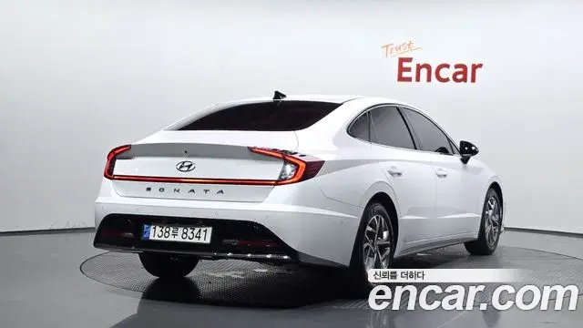 Hyundai Sonata Hybrid 2022 — ფოტო 21/30
