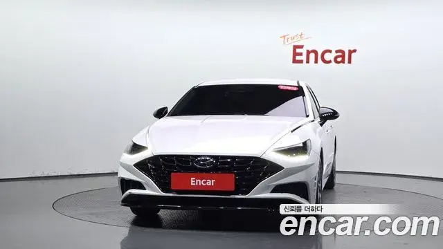 Hyundai Sonata Hybrid 2022 — ფოტო 14/30
