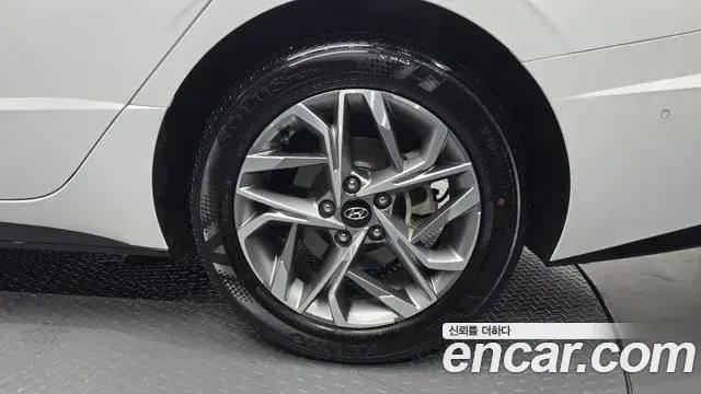 Hyundai Sonata Hybrid 2022 — ფოტო 18/30